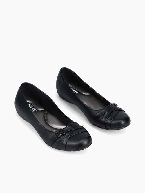 Zaina Black Black / 5 / M
