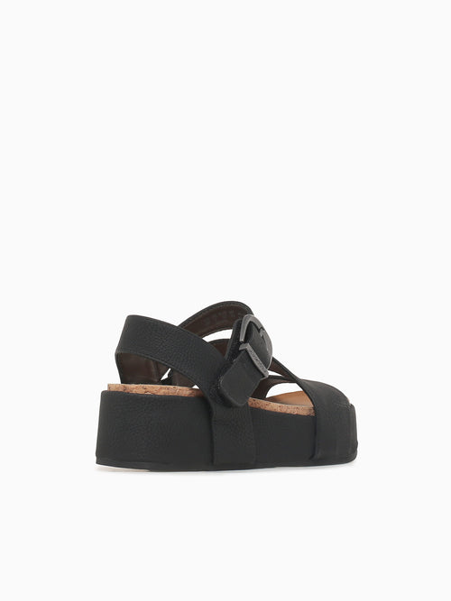 Isabel Black Black / 6 / M