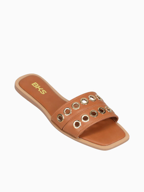 Olivia Tan Smooth Tan / 5 / M