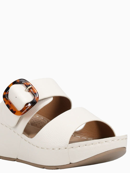 Roelia Ivory Smooth Off White / 5 / M