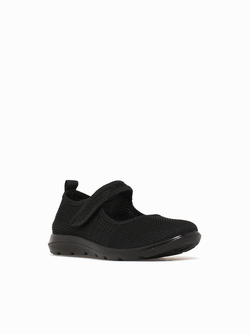 Gena Black Knit Black / 5 / M