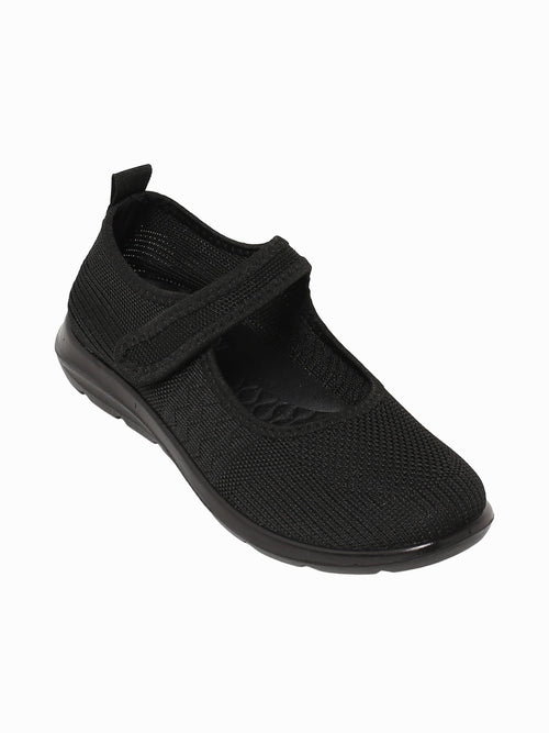 Gena Black Knit Black / 5 / M