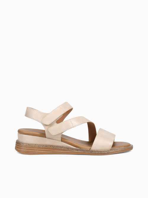 Leslie Gold Metallic Gold / 5 / M