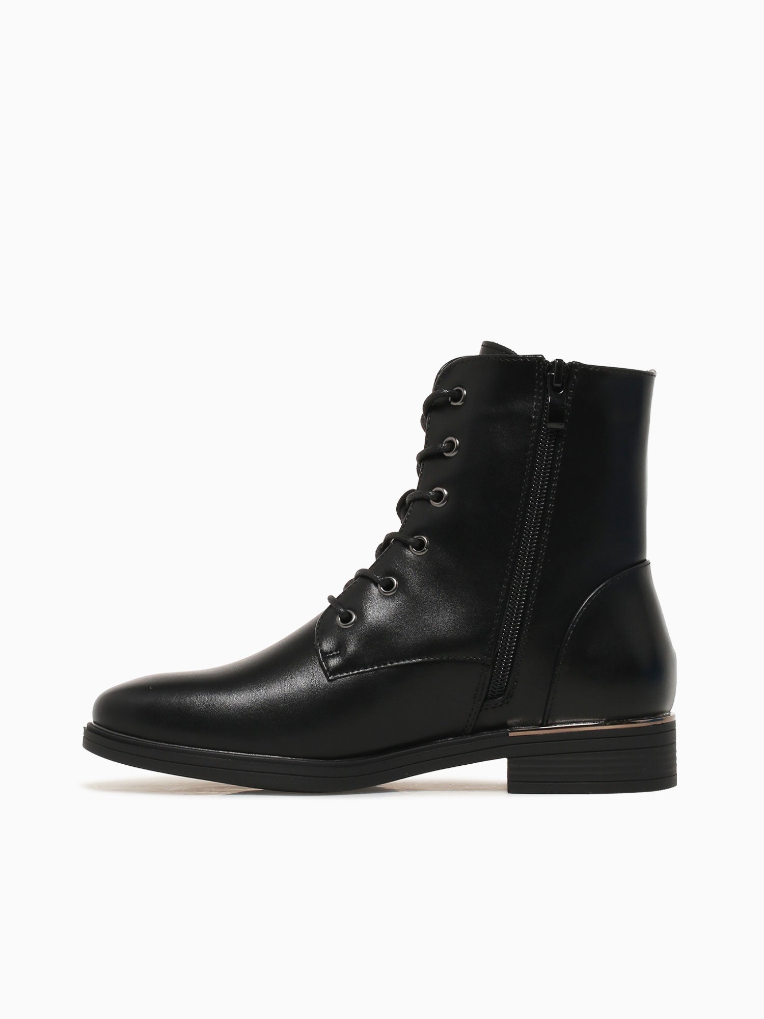 Lunar Black Smoth Black / 5 / M