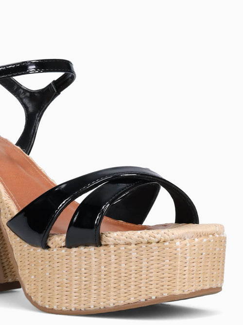 Madona Black Verniz Other / 5 / M