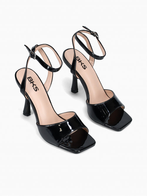 Lucille Black Patent Black / 5 / M