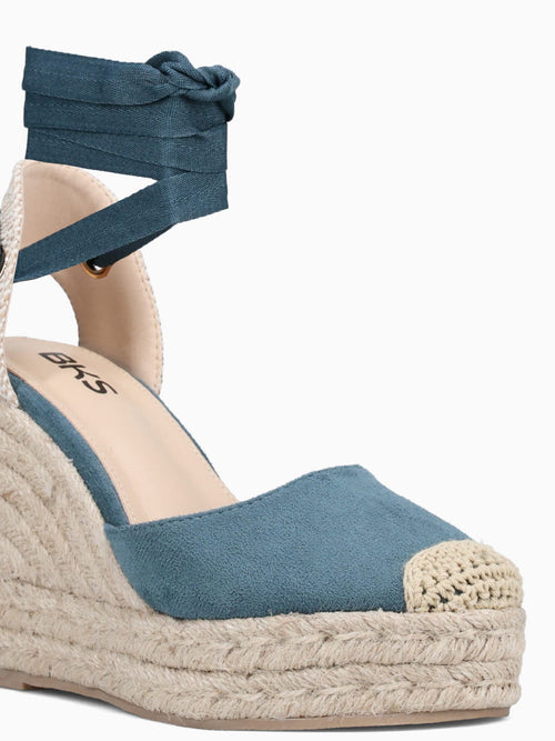 Ivelisse Teal Soft Medium Blue / 5 / M