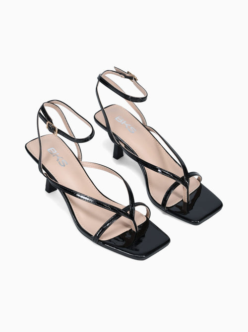 Trish Black Patent Black / 5 / M