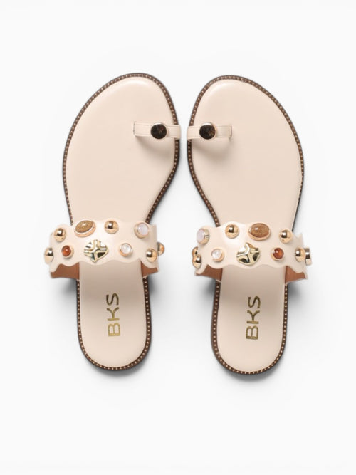 Isabelle Off White Smooth Off White / 5 / M