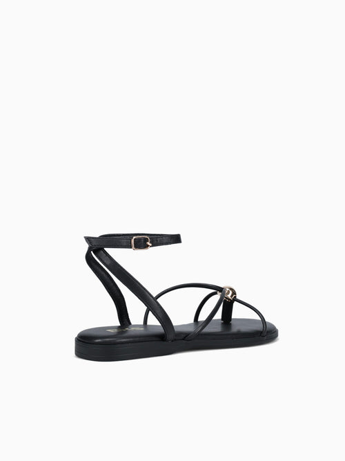 Teressa Black Smooth Black / 5 / M