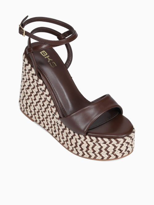 Catie Brown Smooth Brown / 5 / M