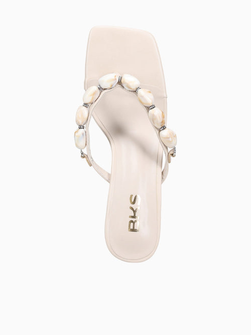 Amara Off White Smooth Off White / 5 / M