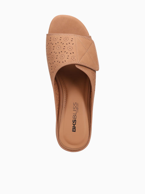 Briella Brown Smooth Brown / 5 / M