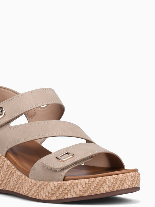 Madeline Taupe Smooth Beige / 5 / M