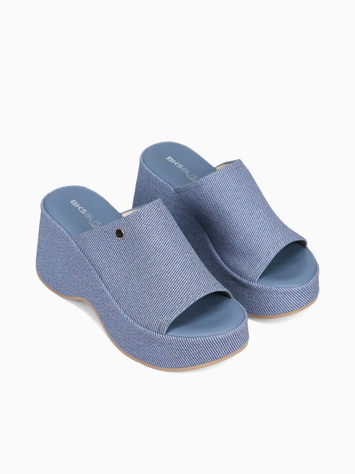 Celestina Light Blue Smooth Blue / 5 / M