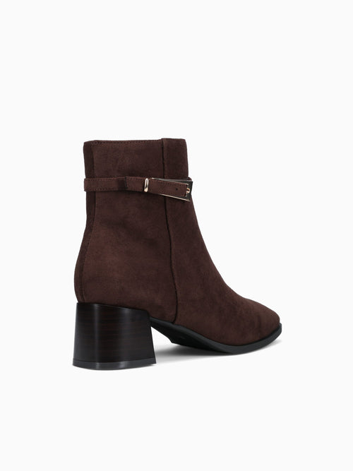 Arlene Brown Suede Brown / 5 / M