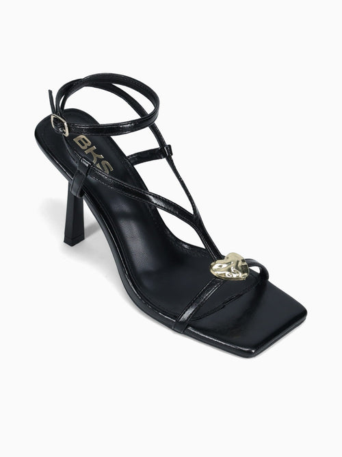 Leonie Black Patent Black / 5 / M