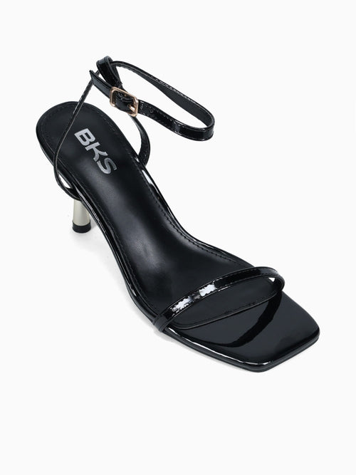 Lola Black Patent Black / 5 / M