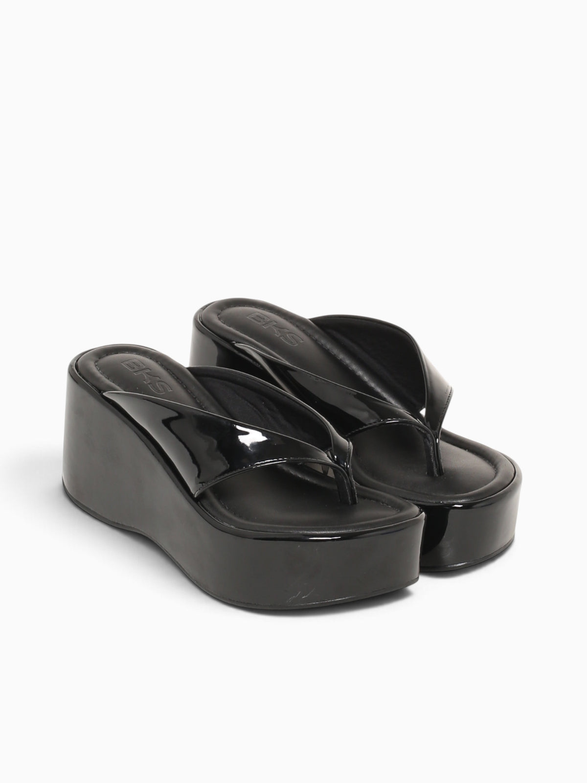 Ellen Preto Verniz Black / 5 / M
