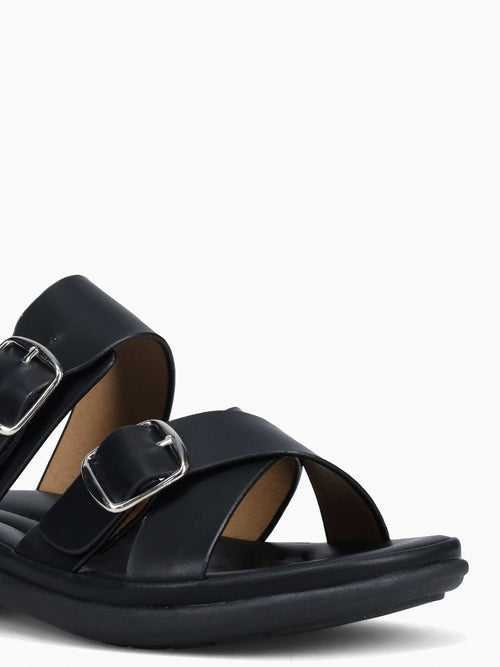 Elara Black Smooth Black / 5 / M