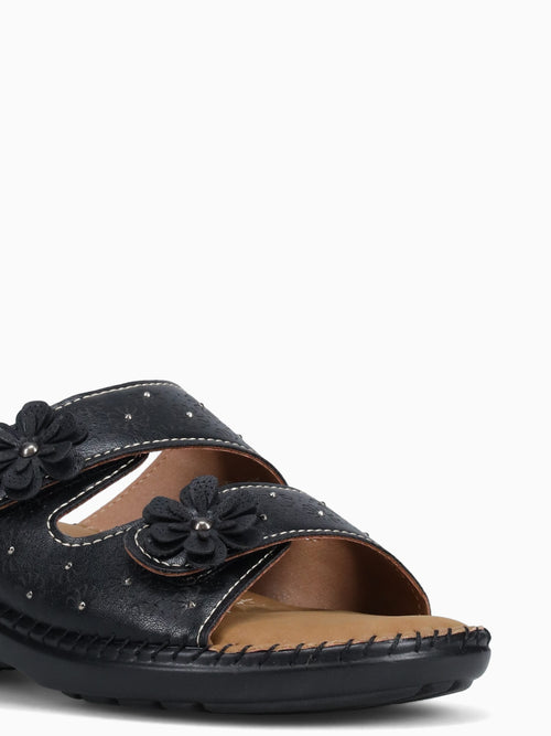 Edith Black Smooth Black / 5 / M