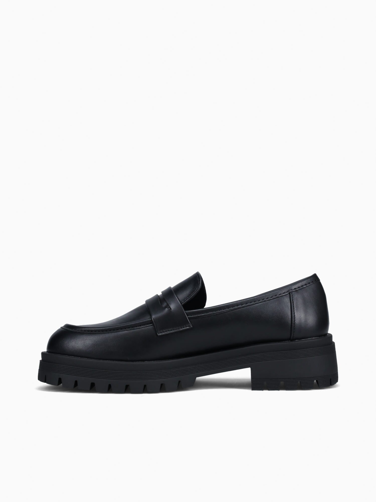Renee Black Smooth Black / 5 / M
