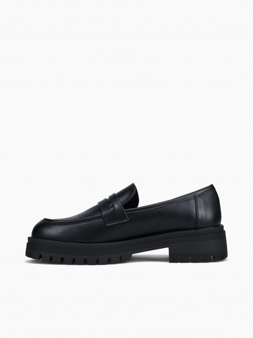Renee Black Smooth Black / 5 / M