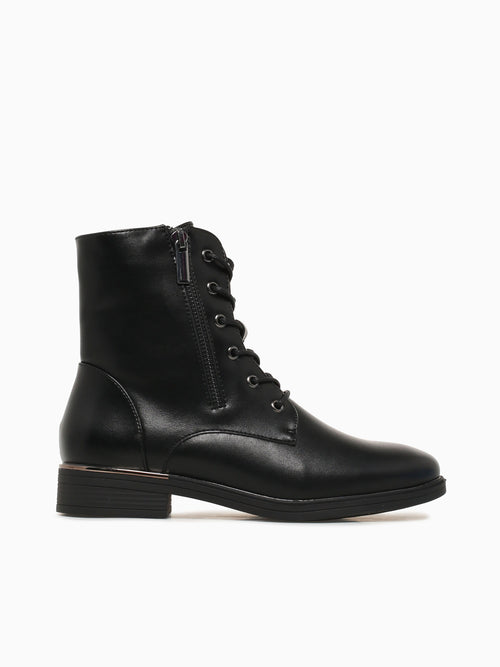 Lunar Black Smoth Black / 5 / M