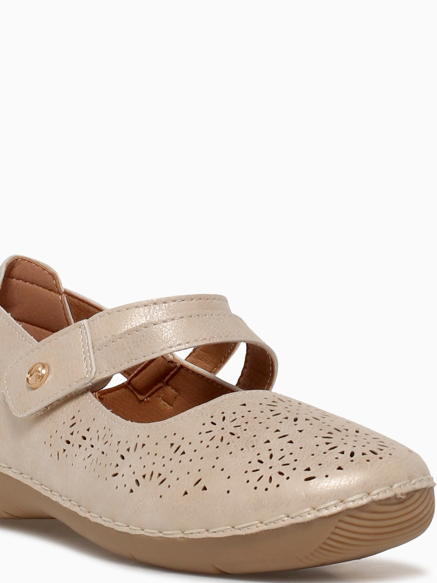 Itzel Light Gold Smooth Gold / 5 / M