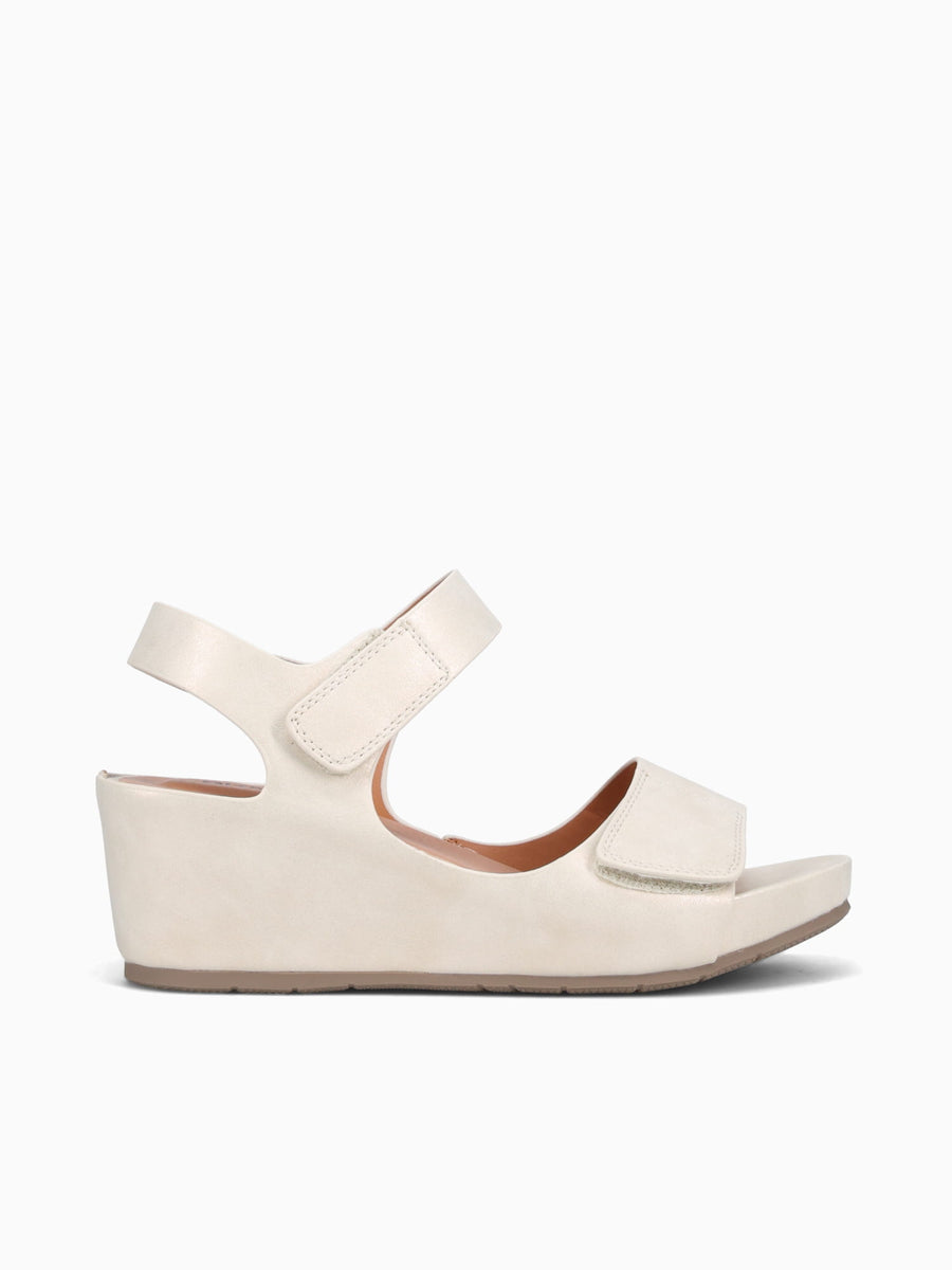 Andeline Light Gold Smooth Gold / 5 / M