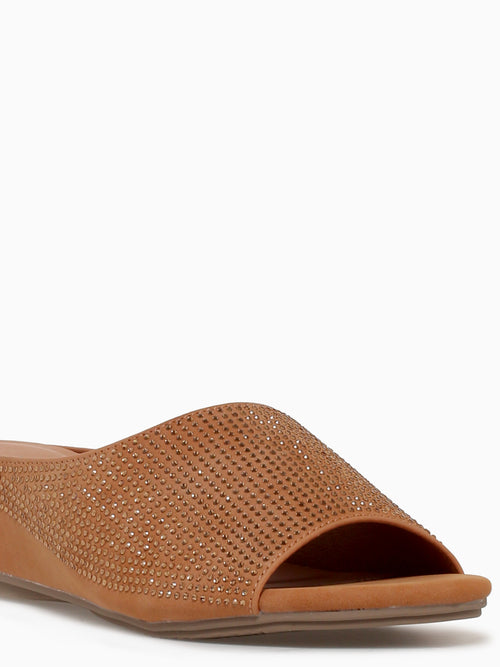 Janine Camel Gold Metallic Tan / 5 / M