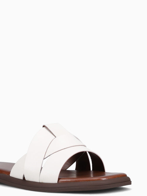 Calista Late Cleveland White / 5 / M