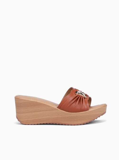 Diana Brown Smooth Brown / 5 / M