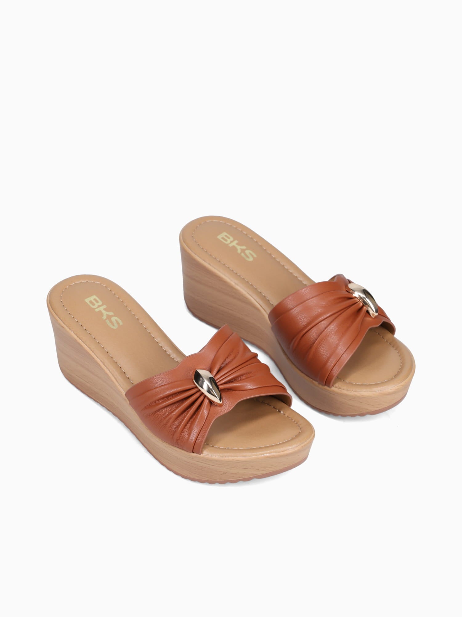 Diana Brown Smooth Brown / 5 / M