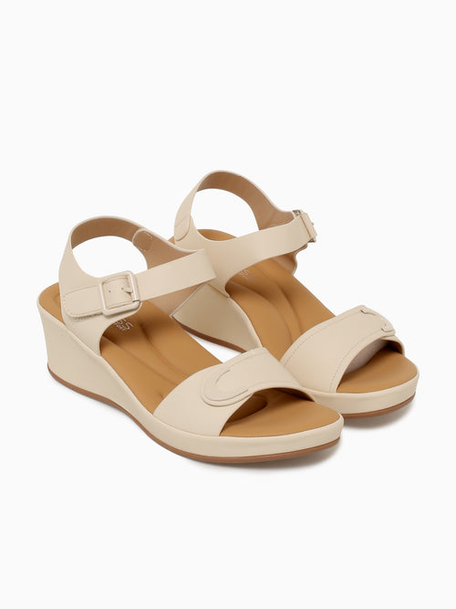Ashley Off White Smooth White / 5 / M