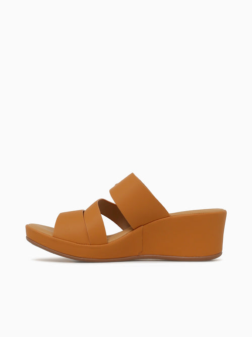 Andrea Camel Smooth Tan / 5 / M