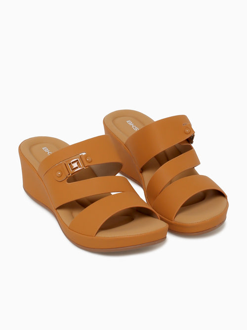 Andrea Camel Smooth Tan / 5 / M