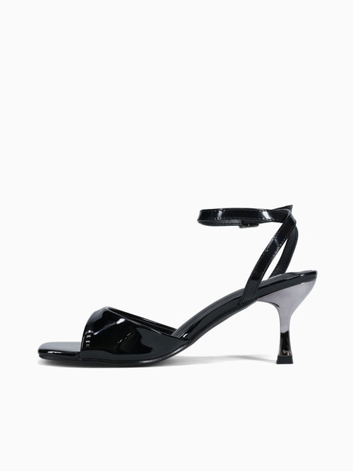 Maelie Black Patent Black / 5 / M