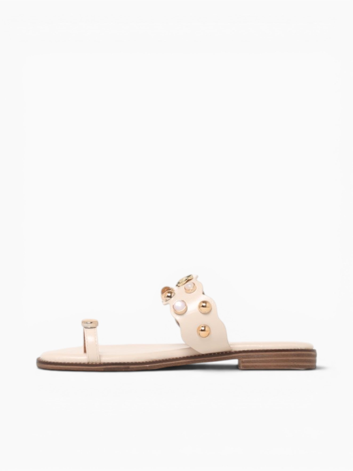 Isabelle Off White Smooth Off White / 5 / M