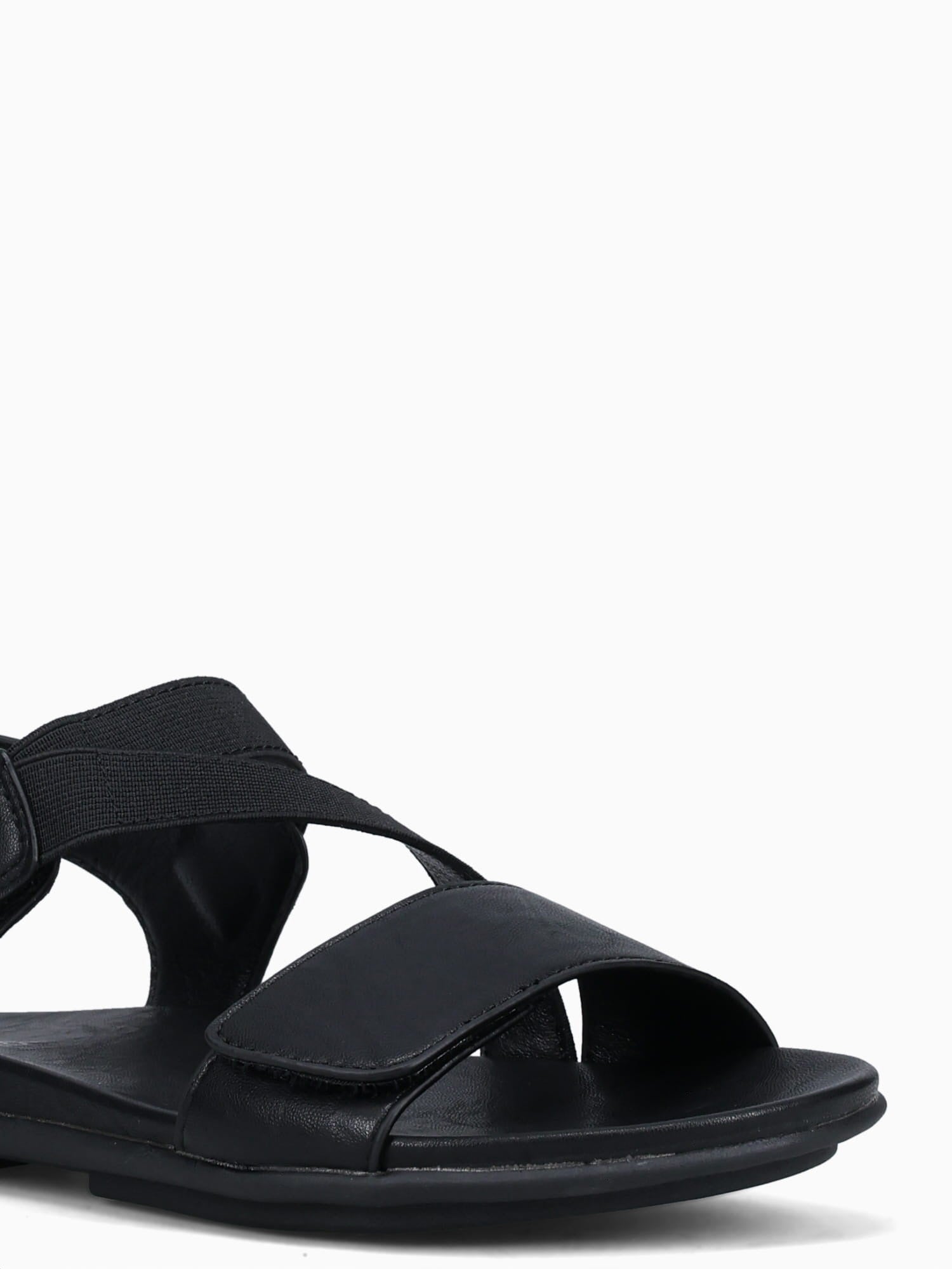 Sloane Black Smooth Black / 5 / M