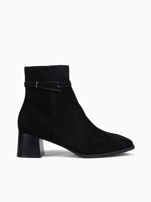 Arlene Black Suede Black / 5 / M