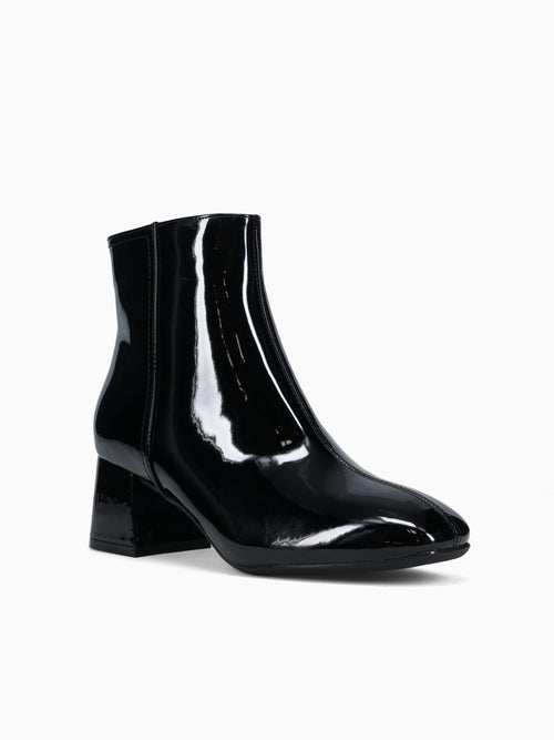 Nebula Black Patent Black / 5 / M