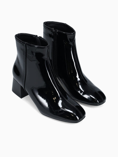 Nebula Black Patent Black / 5 / M