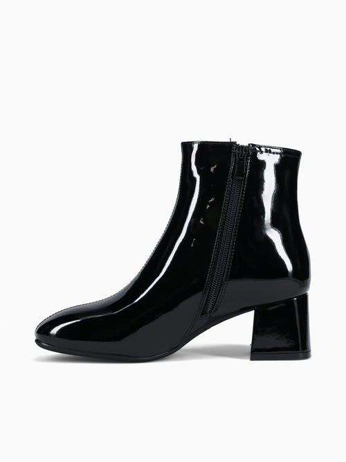 Nebula Black Patent Black / 5 / M