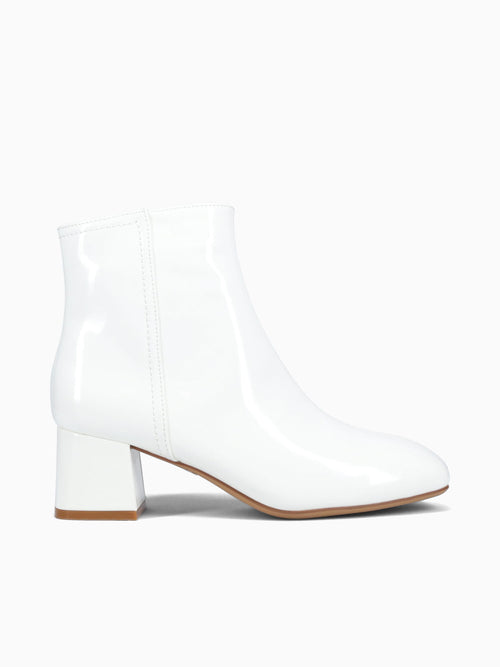 Nebula White Patent White / 5 / M