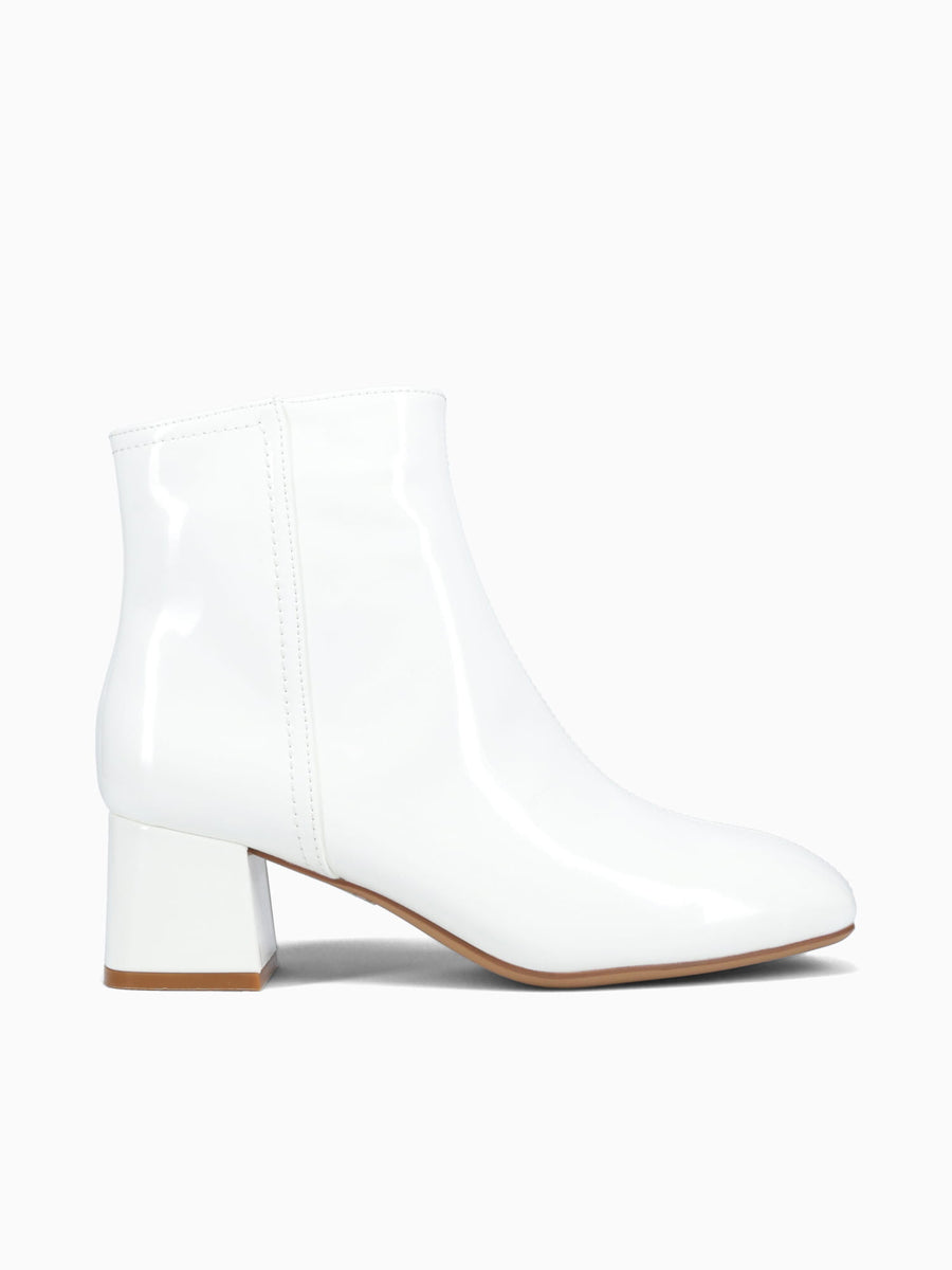 Nebula White Patent White / 5 / M