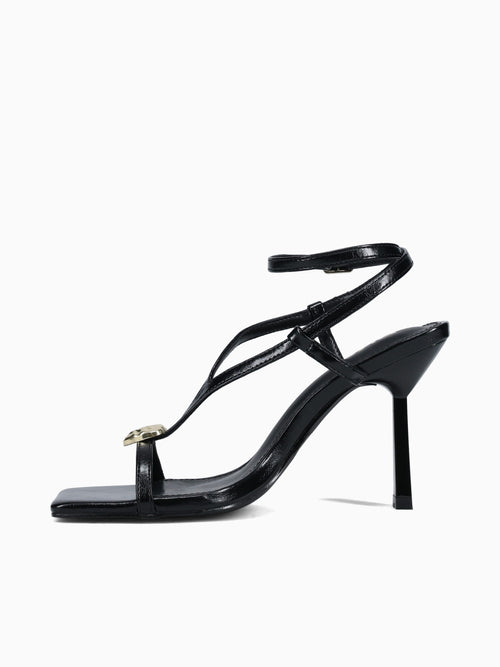 Leonie Black Patent Black / 5 / M
