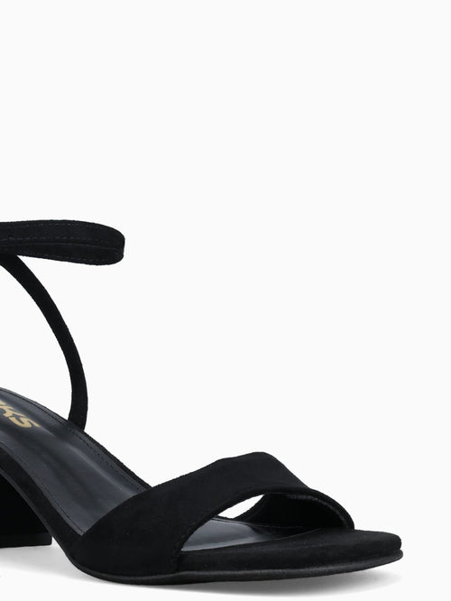 Celie Black Suede Black / 5 / M