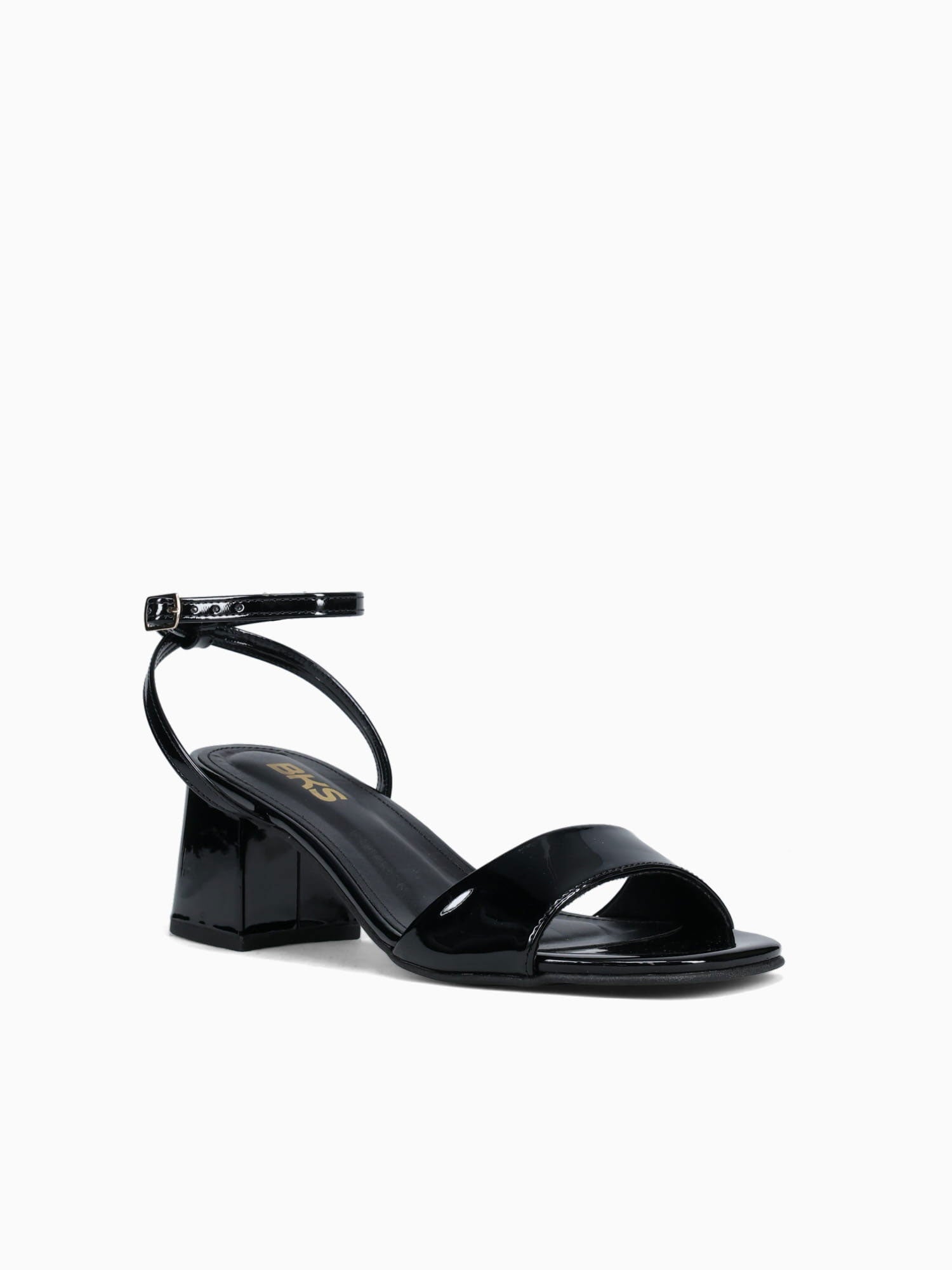 Celie Black Patent Black / 5 / M