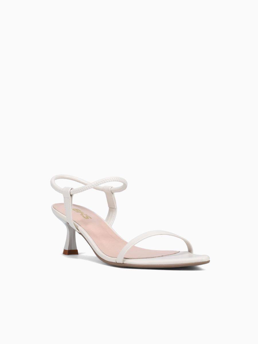 Cleo Off White Smooth Off White / 5 / M